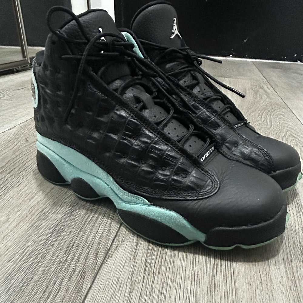 Jordan 13 Retro Black Island Green